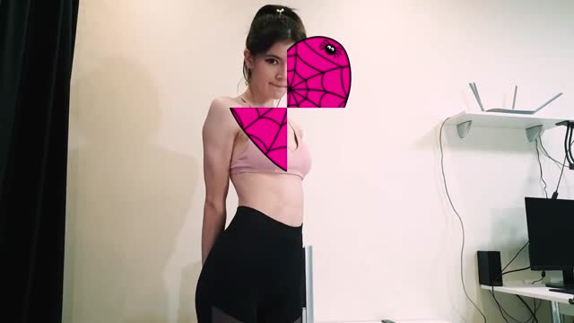 一个谦虚的女孩想用粗俗的话语来刺激她的男朋友并让他变得